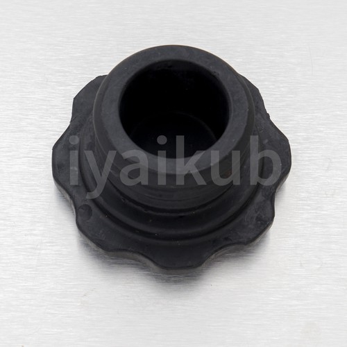 Isuzu S250 Faster KB KBD NPR 115 Engine Oil Filler Cap - Picture 2 of 2