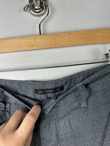 John Varvatos Chino Shorts Mens 33 Gray Stretch Polka Dot Button Pockets - Picture 3 of 4