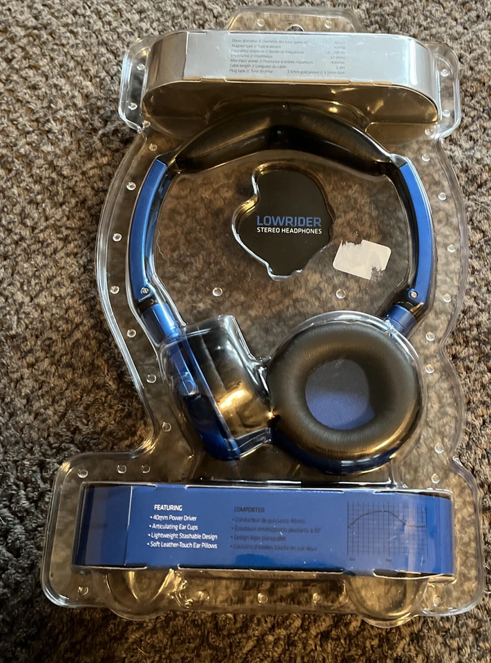 NOS Skullcandy Lowrider for XBOX 360 Over Ear 40mm Headphones Lightweight Blue - Image 2 of 4