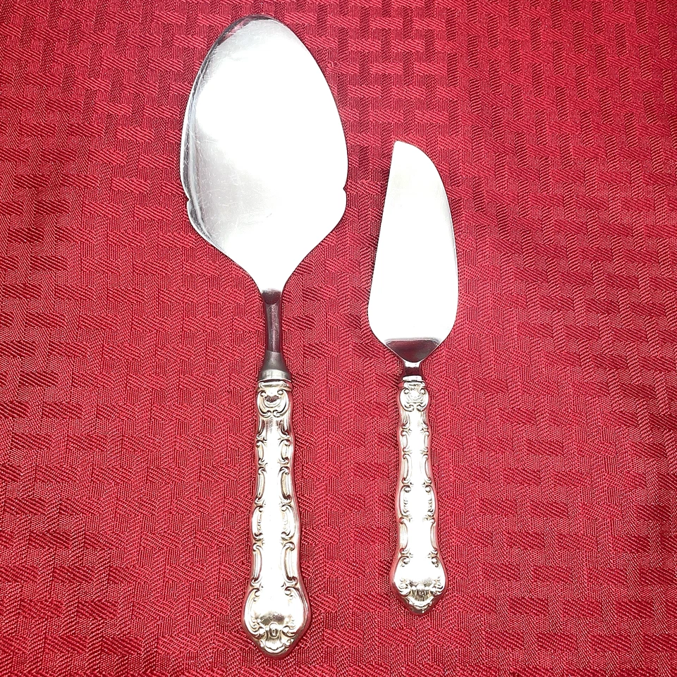 JUEGO DE 2 SERVIDORES DE PASTELES Y QUESOS GORHAM "ESTRASBURGO" DE COLECCIÓN Foto 3 de 4