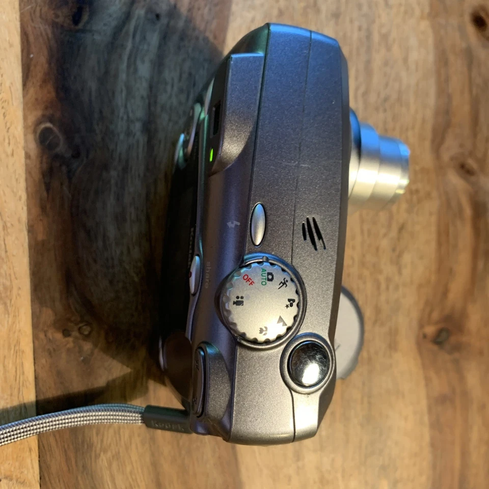 Kodak EasyShare DX4530 digitale Kompaktkamera mit 5MP & Blitz in gutem Zustand  - Bild 4 von 4