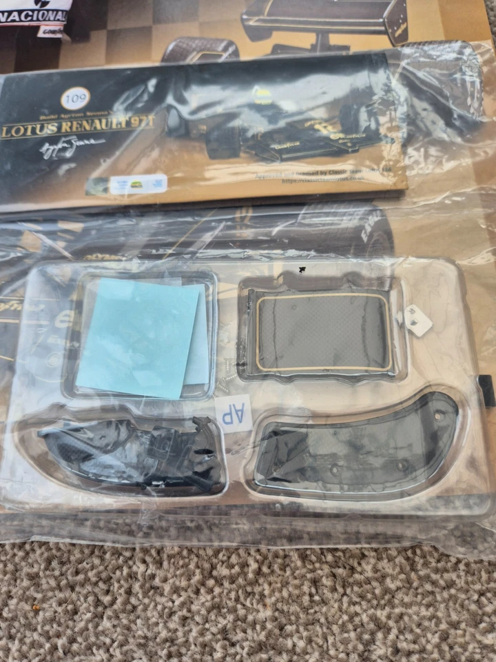 1/8 DEAGOSTINI BUILD THE 1985 LOTUS RENAULT 97T AYRTON SENNA F1 CAR ISSUE #109 - Image 3 of 3