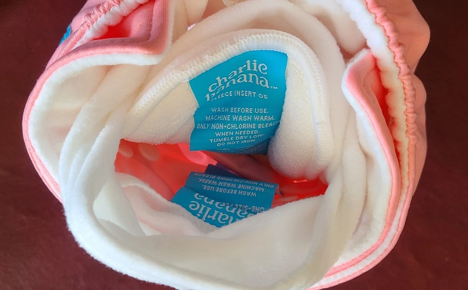 Pañal de tela reutilizable Charlie Banana rosa talla única con inserto Foto 4 de 4