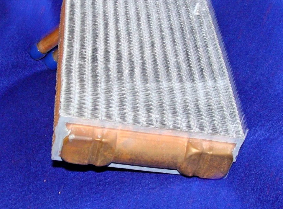 Núcleo de calefacción AC Delco #15-60025 para camionetas Chevrolet y GMC 1984-96 G10-G-30 con aire acondicionado Foto 3 de 4