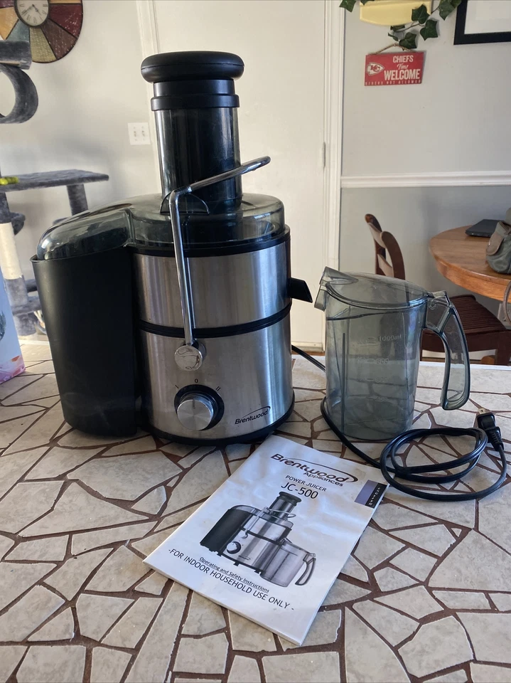 Exprimidor eléctrico de 2 velocidades de acero inoxidable Brentwood Jc-500 usado una vez Foto 2 de 2