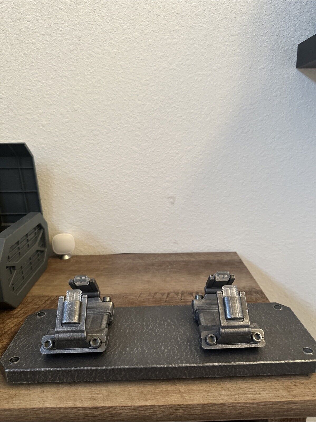 Picture 1 of 3