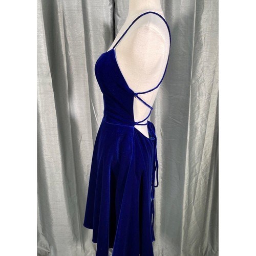 ABITO da cocktail party nuovo con etichette taglia 2 JOVANI schiena aperta ROYAL BLUE VELVET aderente e svasato - Foto 5 di 12