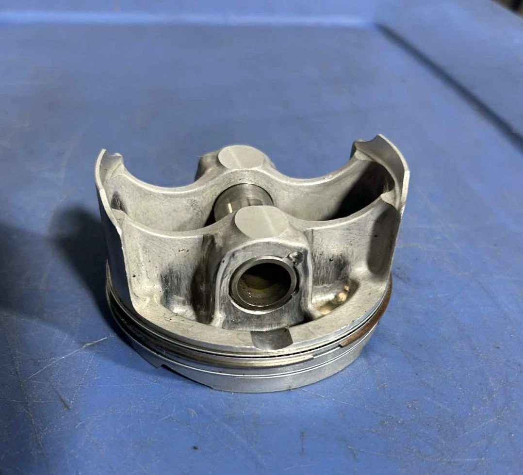 Motorcycle Pistons, Rings & Piston Kits for Kawasaki Ninja ZX10R