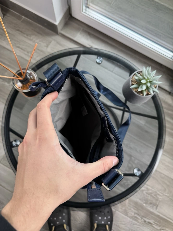 Victorinox Blue Nylon Shoulder Bag - Unisex, Adjustable Strap, Good Condition - Imagem 3 de 4