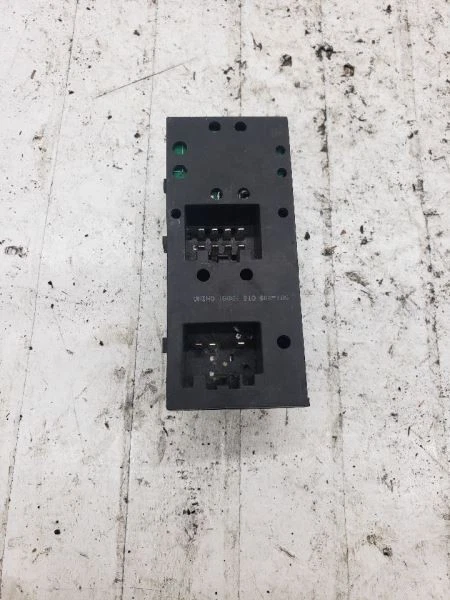 Driver Front Door Switch Driver's Window Fits 03-08 CROWN VICTORIA 704507 - Image 2 of 4