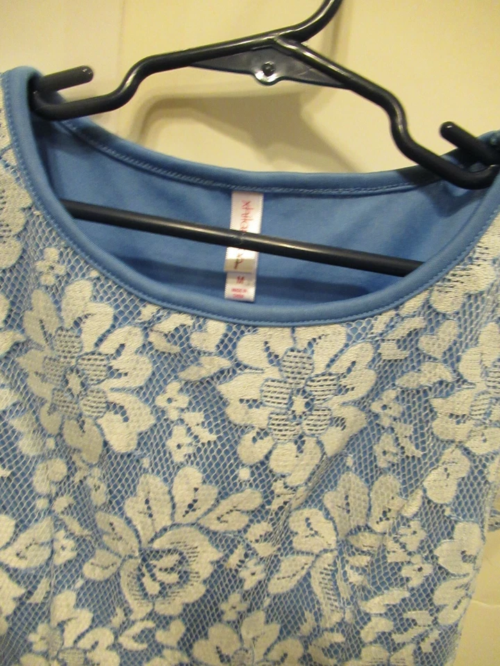 (P9) Superposición de encaje azul y blanco para niñas en forro azul de Xhilaration talla 10-12 Foto 4 de 4