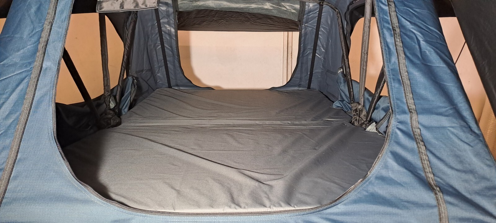 TentBox Lite 2.0 PreLoved Official TentBox PreLoved Car Roof Tent