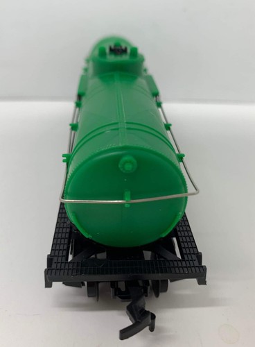 Model Power 40' Tank Car No.8032 Cities Service E.O.R.X #1086 HO Scale - Picture 7 of 12