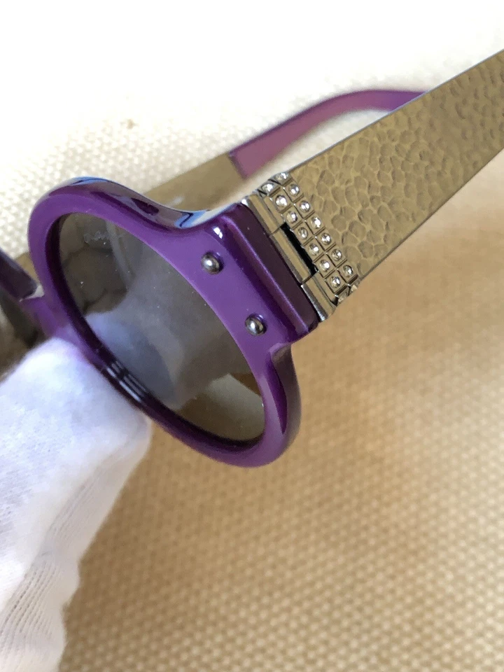 Женские солнцезащитные очки Lanvin в круглой сиреневой оправе сделаны в Италии - Изображение 4 из 4