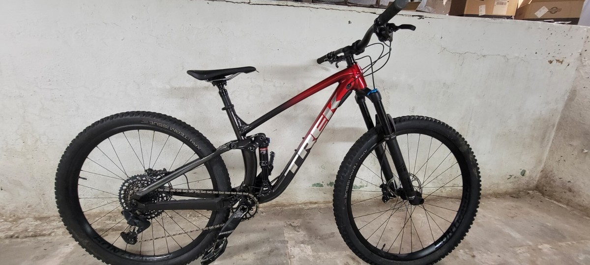 Trek Fuel Ex 8 GX 18.5 M/L 29er Full Suspension Trail Bike