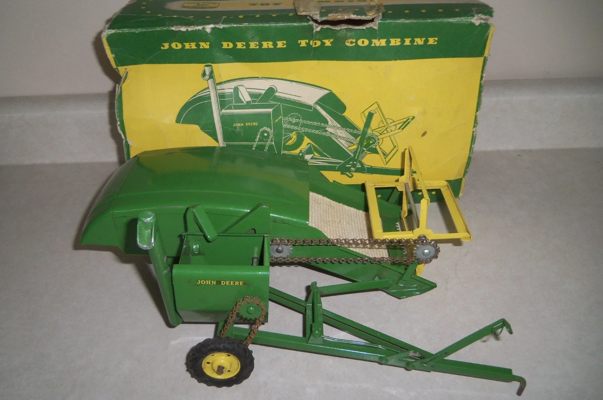 John Deere 1940 12A Combine – Ertl 1/16 – Miniature Neuve Sous Boîte