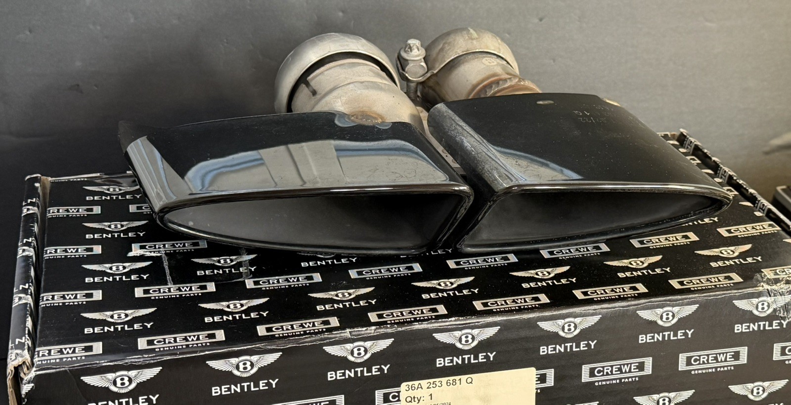 2021-2025 Bentley Bentayga V8 Black Left Exhaust Tail Pipe Trim 36A253681Q OEM