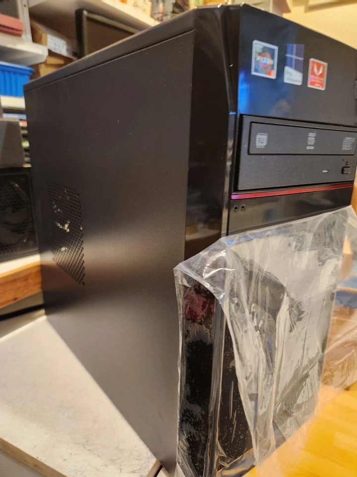 ASRock B450M-HDV R4.0 Micro-ATX Socket AM4 DDR4 escritorio Foto 2 de 4