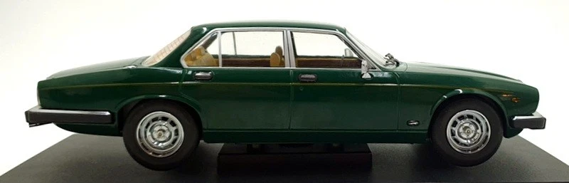 Model Car Group 1/18 Scale MCG18175 - Jaguar XJ Series III - Dark Green - Image 3 of 4