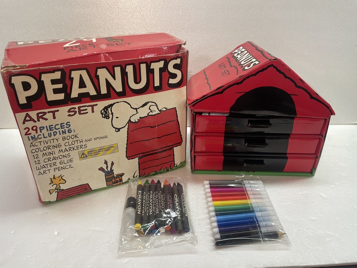 Vintage Snoopy Dog House Storage Box Peanuts Art Set 29 Pieces