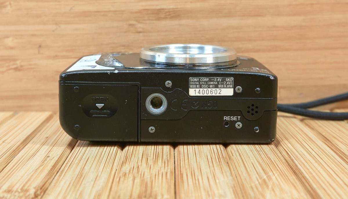 Sony Cybershot DSC-W1 5MP Digital Camera, with 3X Optical Zoom