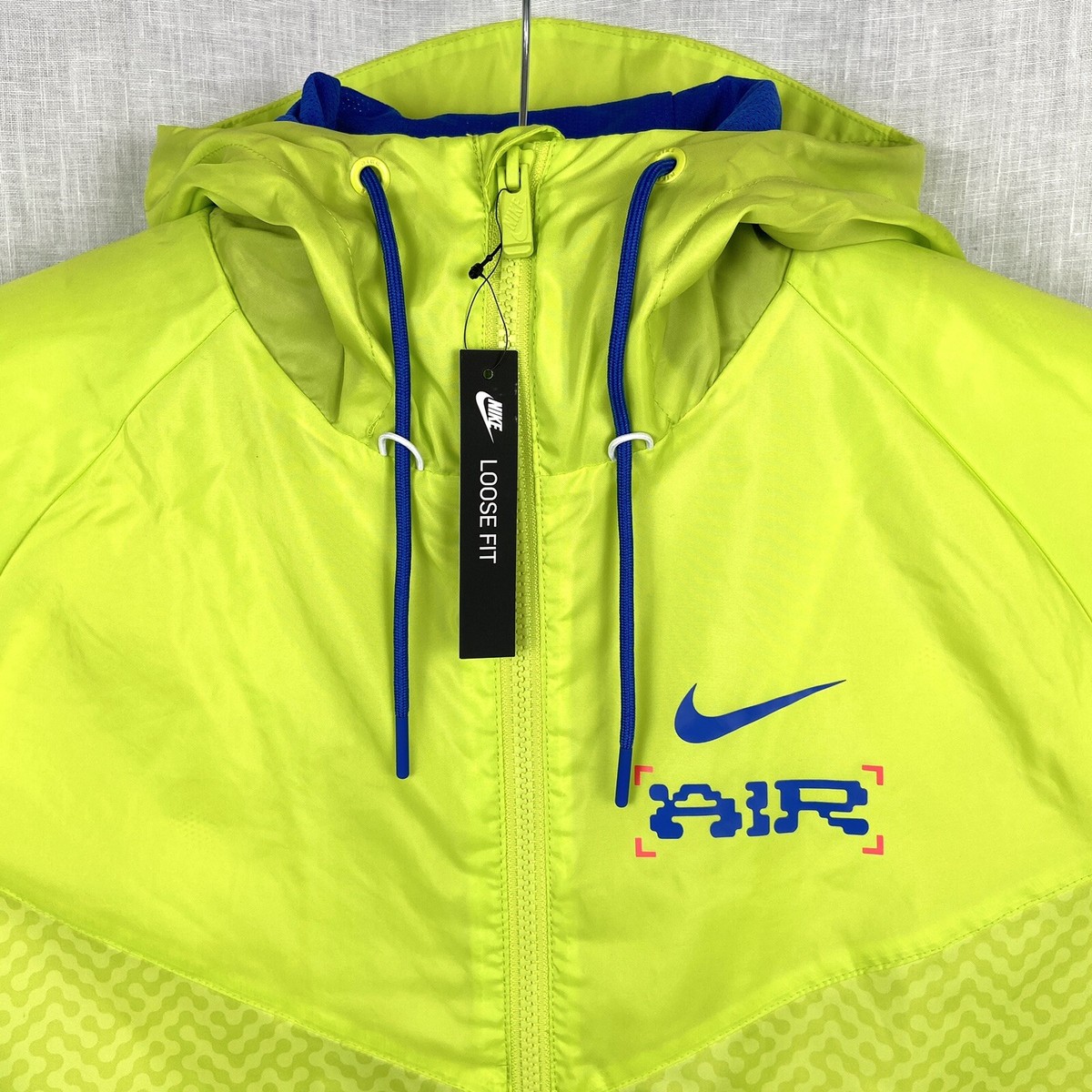 【お値引き】nike アノラック　セットアップ　ネオンイエロー お値引き】nike アノラック セットアップ ネオンイエロー