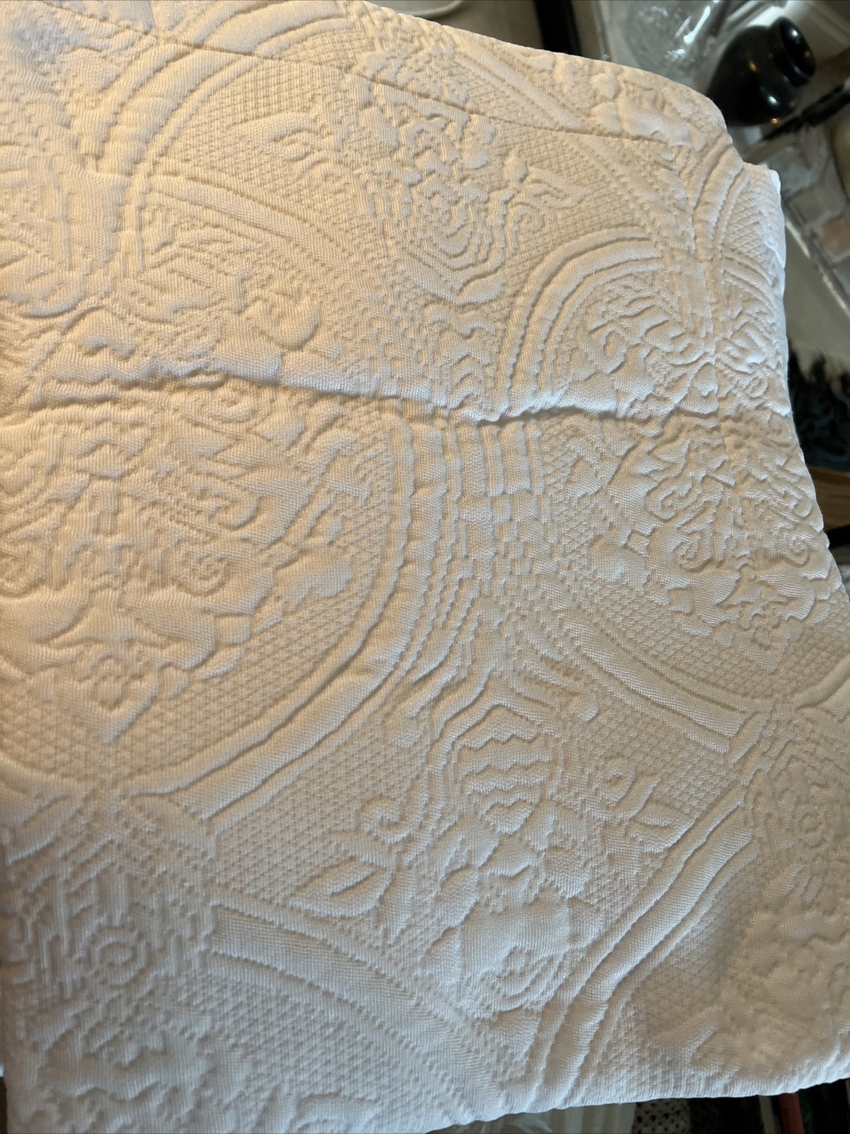 Portugal Collection Queen Matelasse Coverlet 2 Standard Sham Cotton