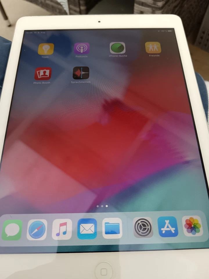 Apple iPad Air 1. Gen. 16GB, WLAN + Cellular , 24,64 cm, (9,7 Zoll) - Weiß - Bild 2 von 4