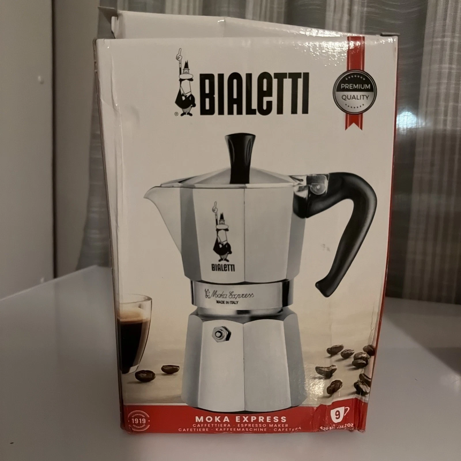 Bialetti Moka Express - Stovetop Espresso Maker - 9 Cup