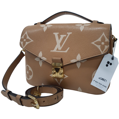 NO TARIFF Authentic Louis Vuitton Pochette Metis Monogram M45809