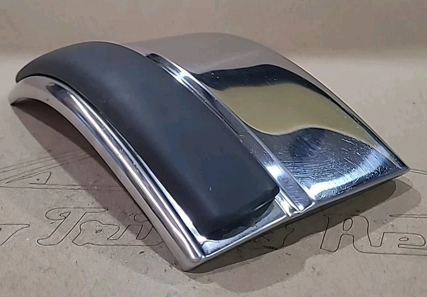 1991-1996 Roadmaster Estate Wagon Driver Side Rear Corner Chrome Molding Trim Foto 3 de 4