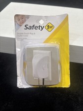 Safety 1st Double-Touch Plug 'N Outlet Covers, 2 Pack