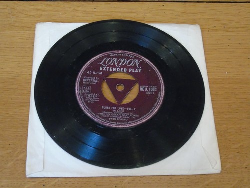 FATS DOMINO - Blues For Love Vol. 2 EP - 1957 UK first issue 4-track 7" vinyl EP - Picture 3 of 4