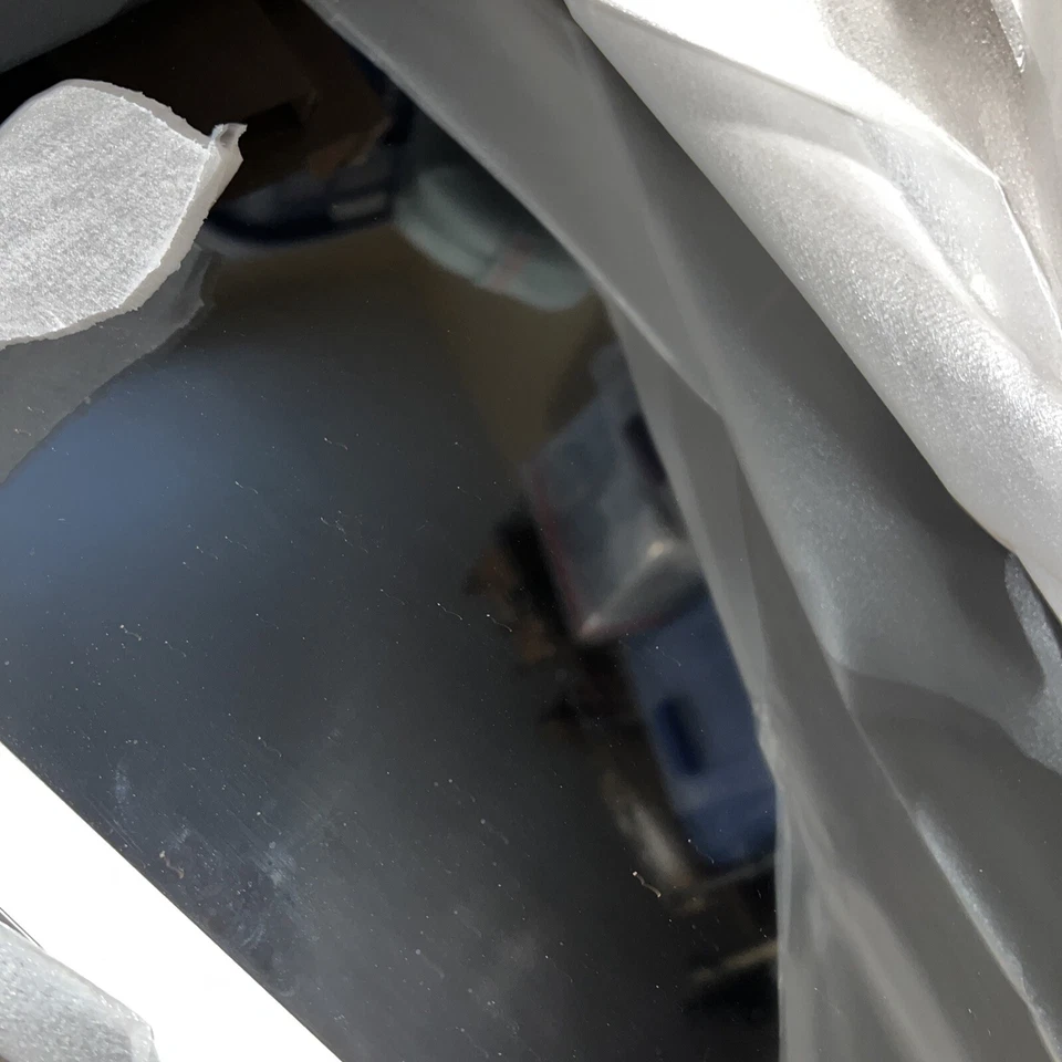 HP M32fw FHD Monitor 31.5" 16:9 300 Nits, Anti-glare, Low Blue Light, HDMI, VGA - Image 4 of 4