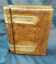 Box, Faux Book Wooden And Copper, Three Slice Gold