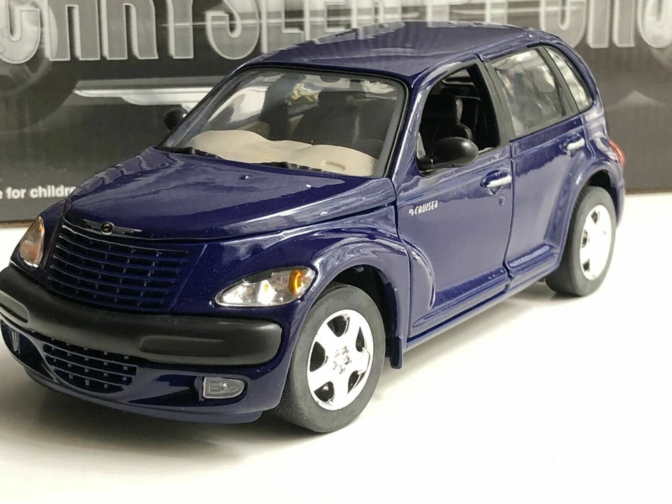 ONE OF SAICO 2001 CHRYSLER PT CRUISER 1:24 DIECAST MODEL CAR NEW​ NO BOX - Image 4 of 4