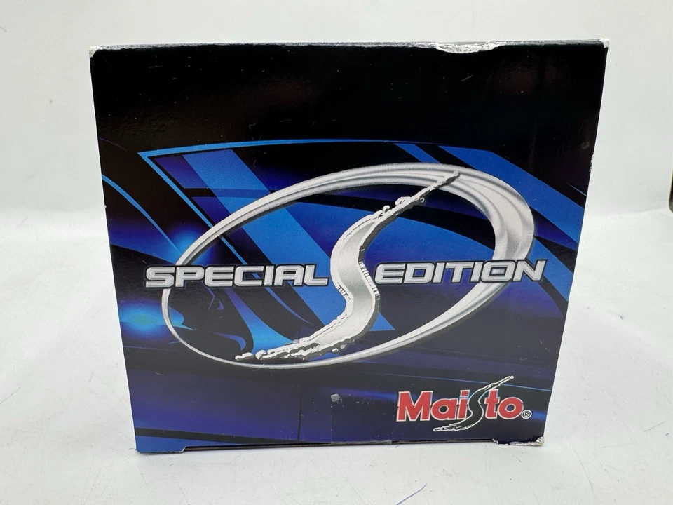 Maisto 2006 年福特 Fusion Sports Sedan 1: 24 比例 Balck 密封 — 第 4/4 张图片