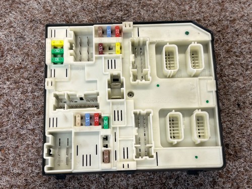 RENAULT SCENIC X95 2013-2016 - Fuse Box 284B62069R