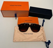 LOUIS VUITTON AUTH MASCOT VINTAGE MENS AVIATOR SUNGLASSES GOLD/BROWN EXCELLENT!