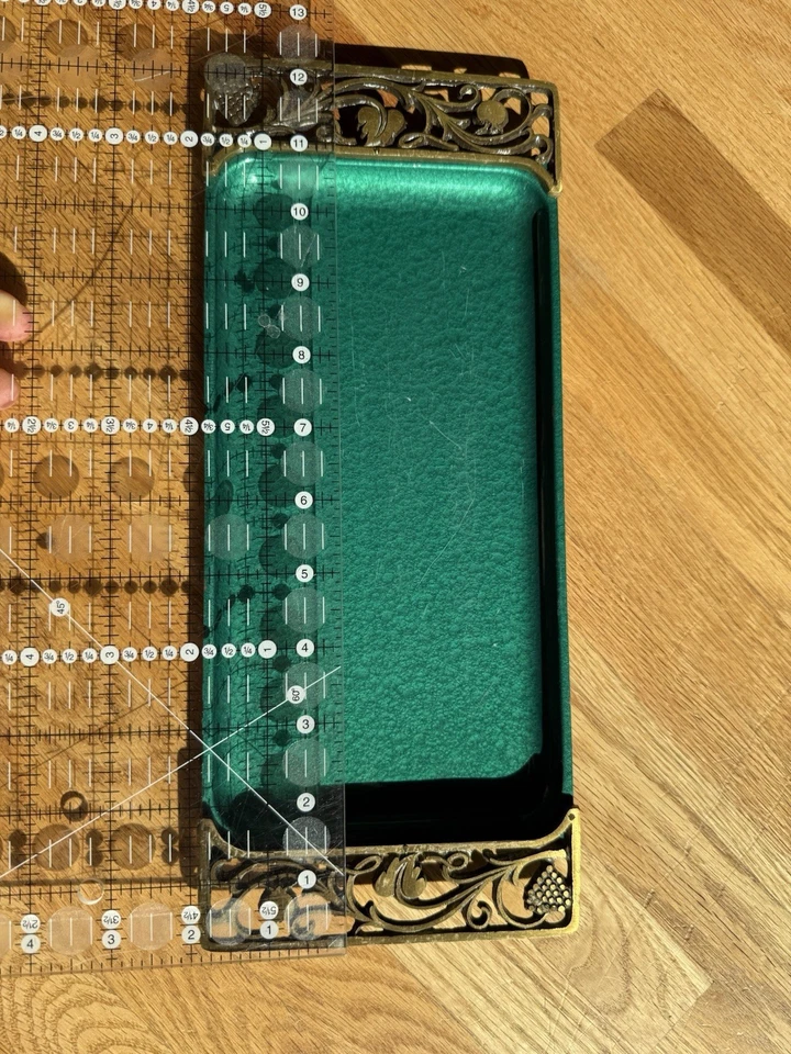 Beautiful Green And Gold Serving Tray Perfect For Bread Or Pound Cake - Image 3 of 4