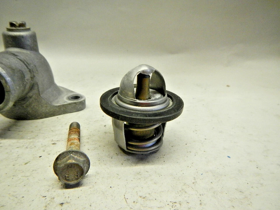 Termostato 120 graus OEM Polaris 2002 XC 800 SP Edge IQ Liberty tampa entrada - Imagem 3 de 4