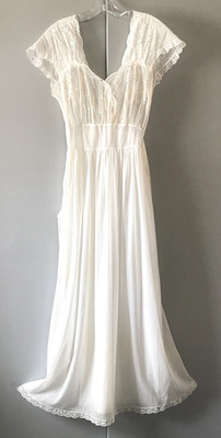 Vintage Sz 34  KEYSER Sheer Ivory Long NIGHTGOWN w/ Gorgeous EYELET TOP & TRIM