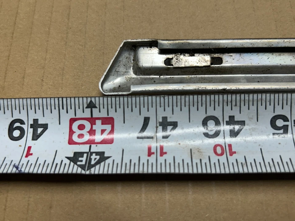 Ford F-150 F-100 XLT 1981 personalizado - tira de moldura delgada superior del conductor delantero Foto 4 de 4