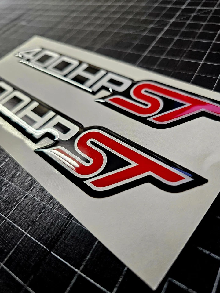 (2) Insignias recubiertas de gel Ford Explorer ST 400 hp Ecoboost plateado/rojo negro Foto 4 de 4