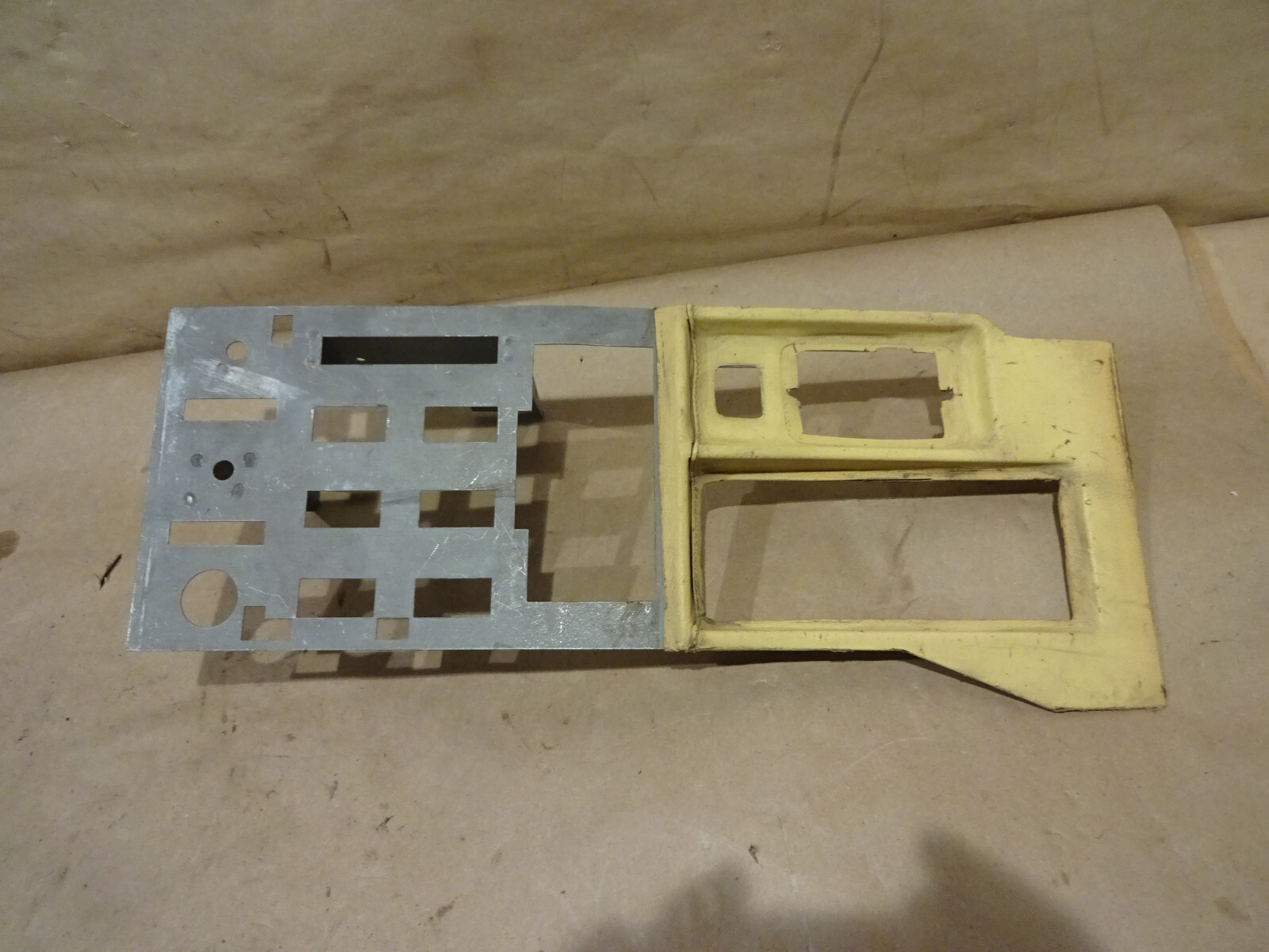 Ferrari Mondial 3.2 - Front Tunnel Plate LHD - P/N 62382900