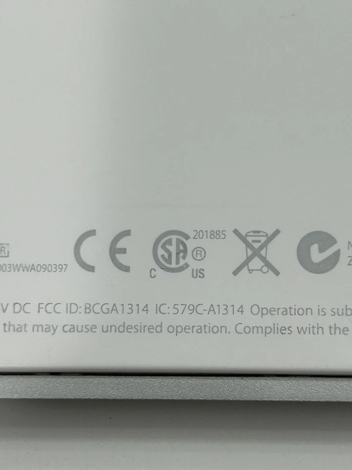 Genuine Apple A1314  Bluetooth Wireless Keyboard - Image 2 of 4