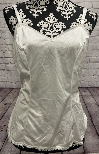 Vintage 90’s Vanity Fair Damen-Trägertop elfenbeinfarben 100 % Nylon Satin geschnürt hergestellt in den USA 38/44