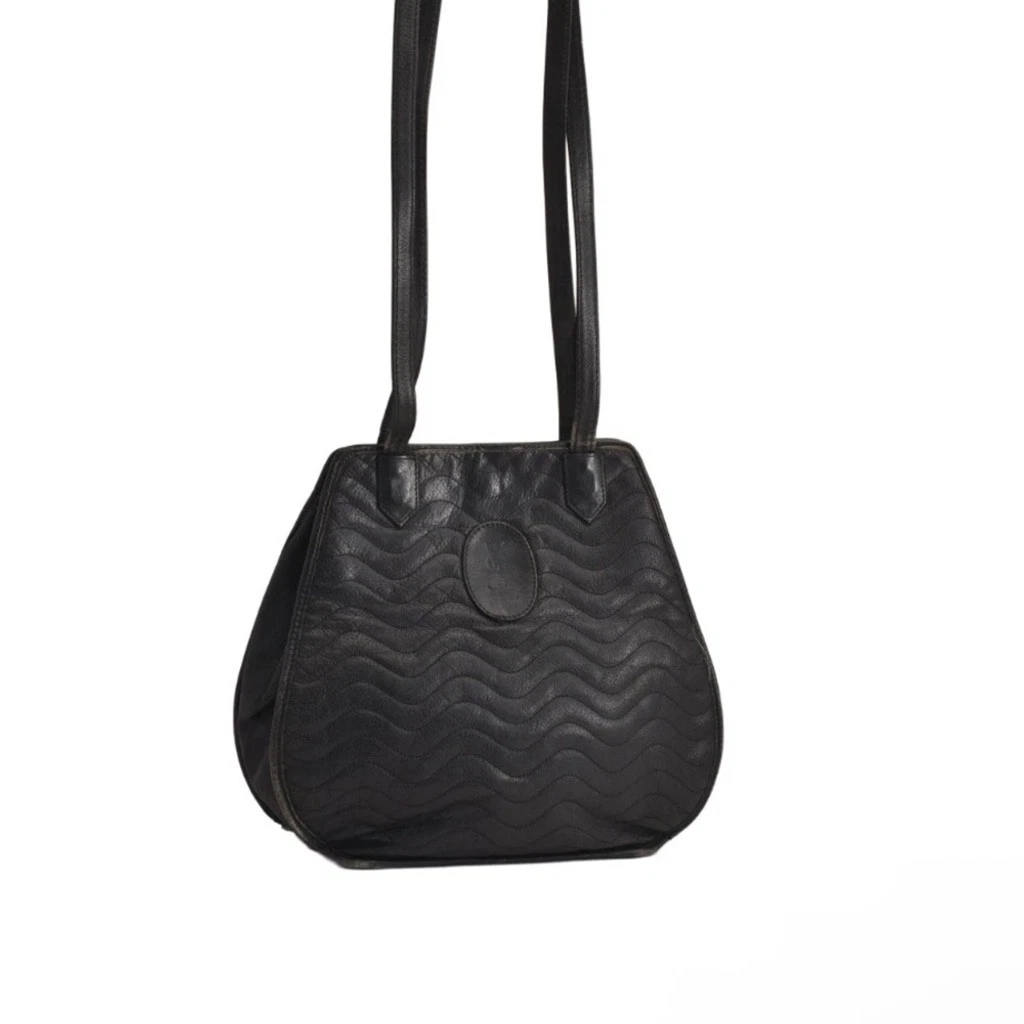 Saint Laurent — Yves Saint Laurent YSL Black Leather Vintage Shoulder Bag