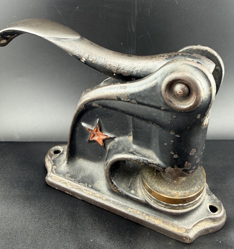 Vintage Cast Iron Star Seal Stamping Embossing Notary Public Indiana Tool