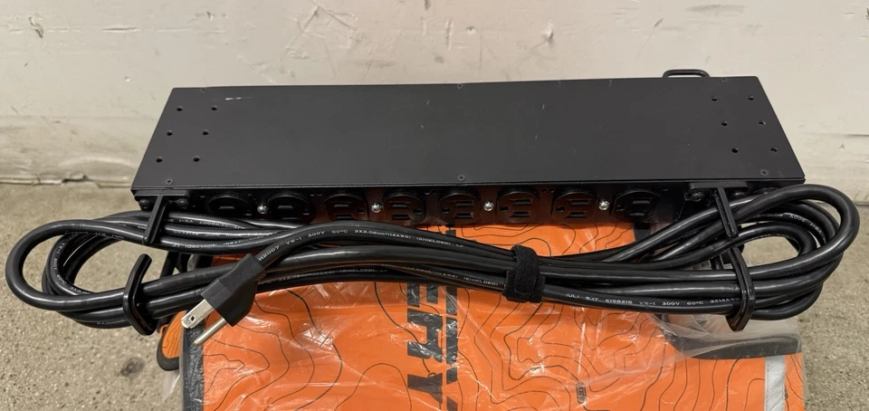 APC SurgeArrest - surge protector - Image 2 of 4